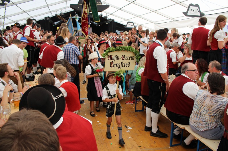 n_Fahneneinzug Bild-142 - IMG_4100.jpg